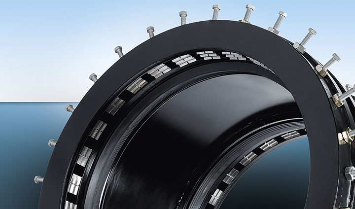 Industrial black pipe coupling with outer tightening bolts and segmented internal grip blocks